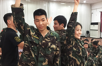 運(yùn)籌帷幄方可決勝千里，分秒必爭(zhēng)方可跑贏人生！